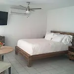 Beachfront Coral Beach Condo
